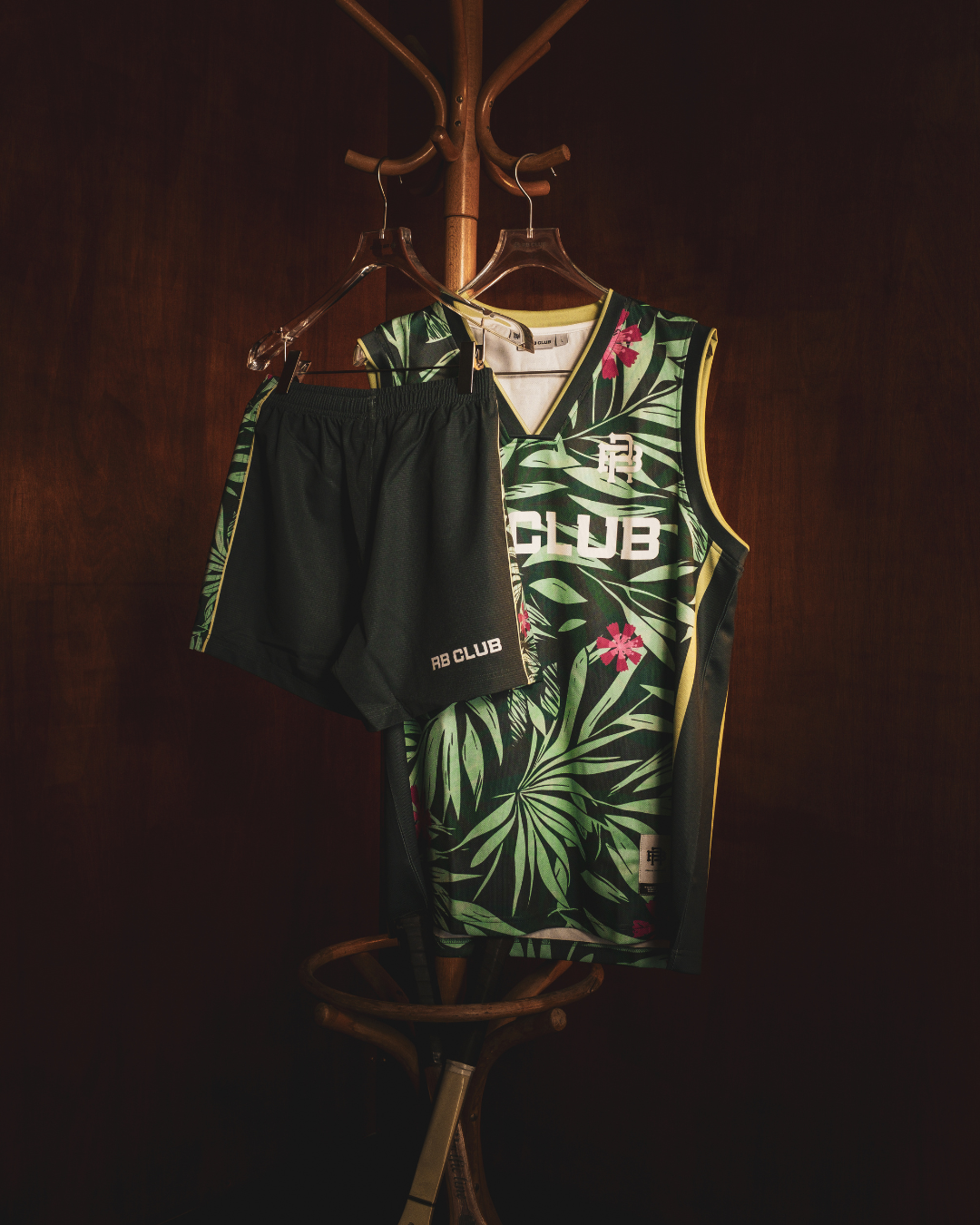 BOOZY GREEN SHORTS - PINK & GREEN