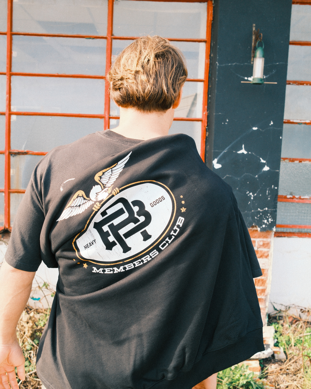 MEMBERS CLUB - BLACK