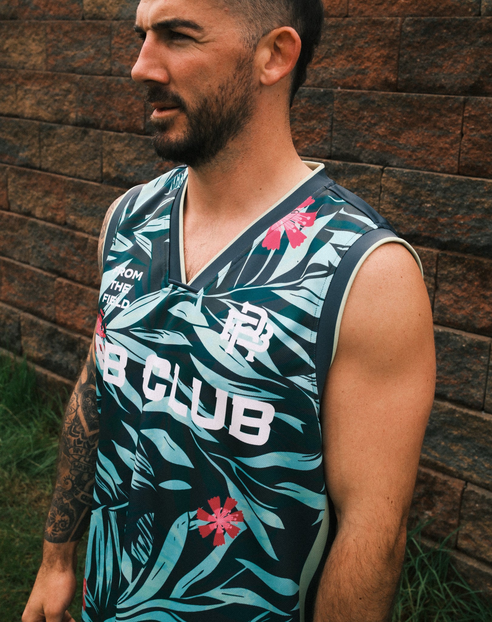 BOOZY GREEN VEST - PINK & GREEN
